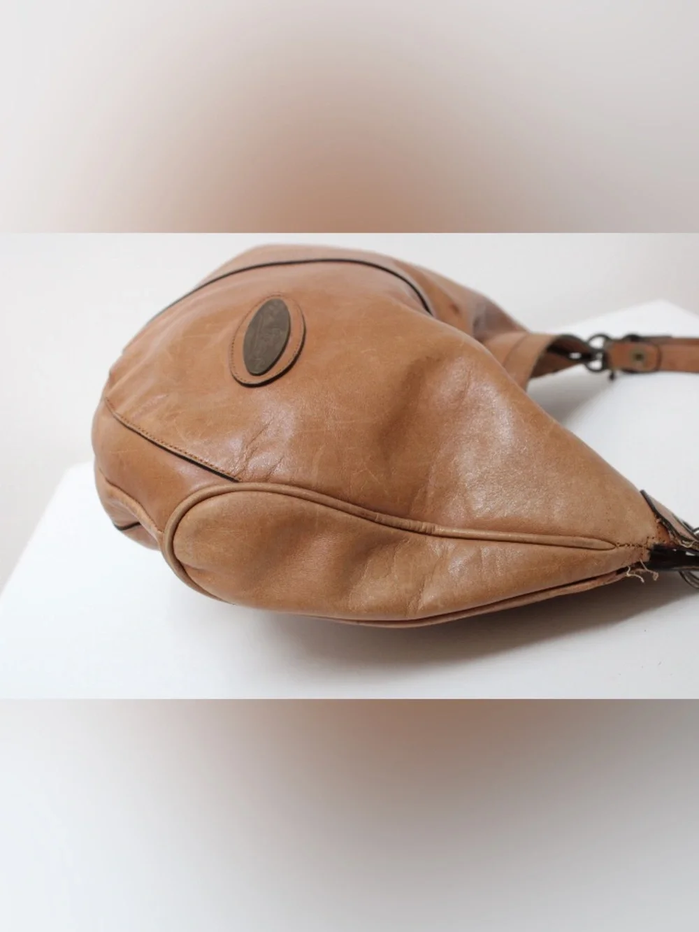 Vintage Etienne Aigner hobo bag